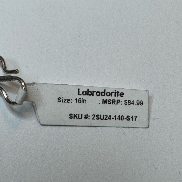 Gorgeous Sterling Silver and Labradorite Necklace - Picture 4 of 8